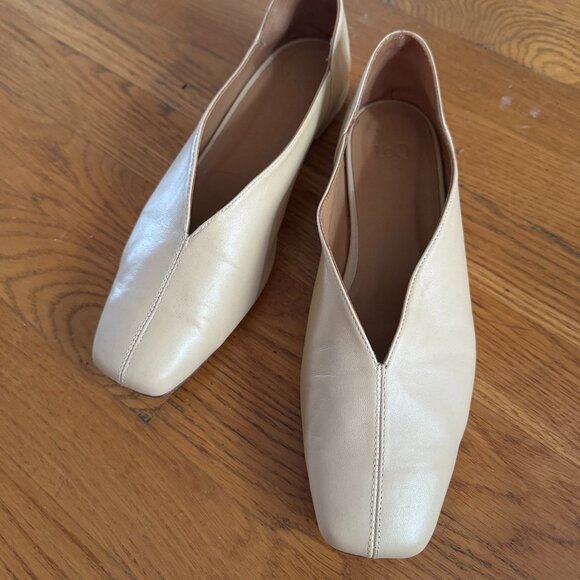 LoQ Porto Flats | Size 39 - Picture 1 of 4